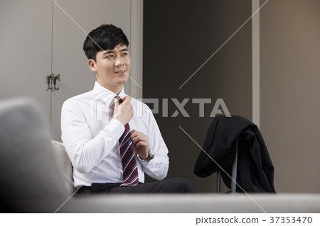 Businessman, Korean 37353470