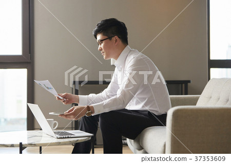 商人,韓國人 商人,韓國人 37353609