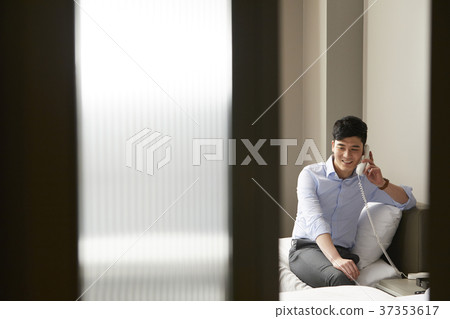 Businessman, Korean 37353617