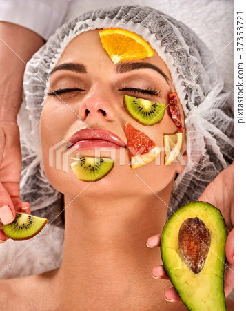 Facial mask from fresh fruits for woman 37353721