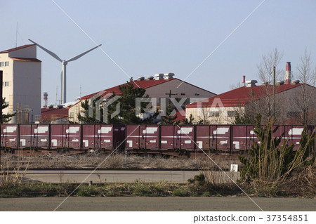 Freight train container detained in Akita Port 37354851