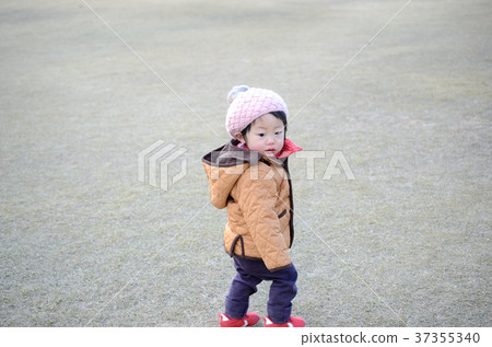 A child A child 37355340