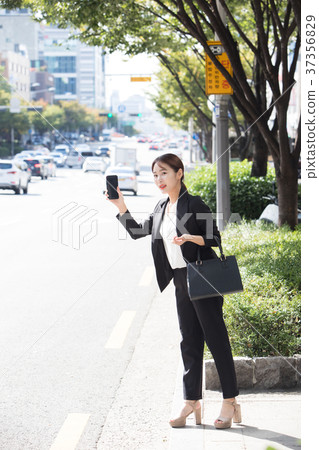 Young woman Young woman 37356829