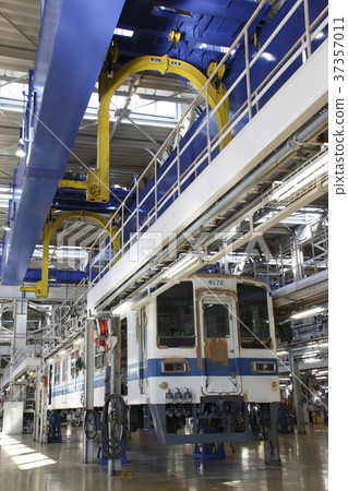 8000 series to be inspected in Minami Kurihashi vehicle district 37357011