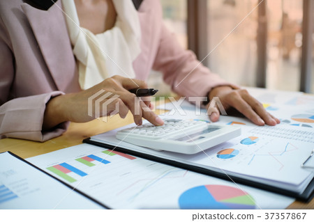 Business People Meeting Design Ideas professional  37357867
