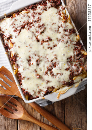 Million Dollar penne pasta with cheese and beef Million Dollar penne pasta with cheese and beef 37358837