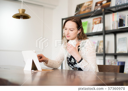 生活方式外國人女人 生活方式外國人女人 37360978