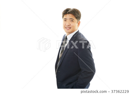 smiling businessman 37362229