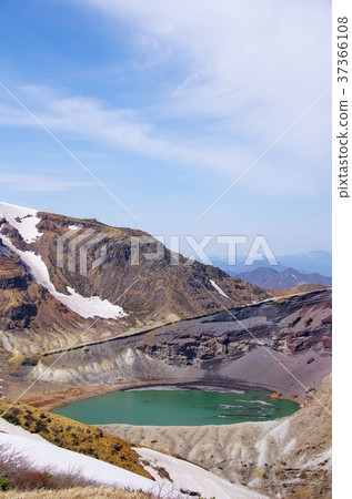 Okama/Goshikinuma (Zao Mountain Range) 37366108