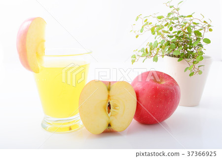 Fresh fruit and juice Fresh fruit and juice 37366925