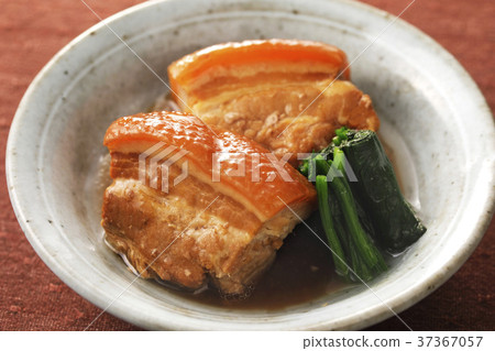 Pork belly boiled 37367057