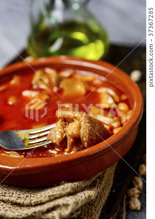 spanish callos, a typical stew with beef tripe 37367285