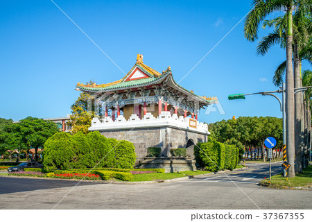 South gate, also called LiZheng Gate South gate, also called LiZheng Gate 37367355