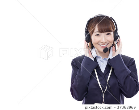 年輕的女操作員 年輕的女操作員 37368969