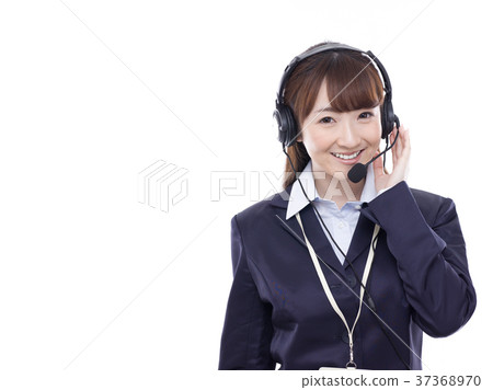 Young female operator 37368970