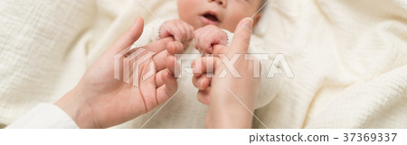 With a baby 37369337