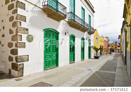 Street View of Old Town of Aguimes. 37371812