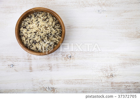 Mixture of different varieties of rice 37372705