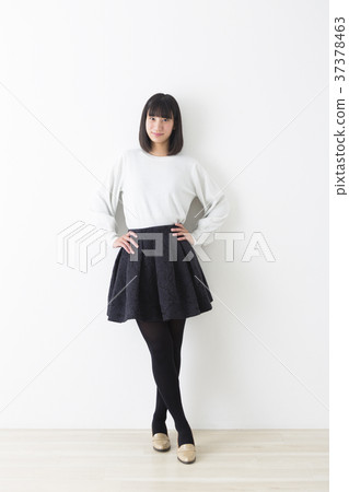 Girl portrait Girl portrait 37378463