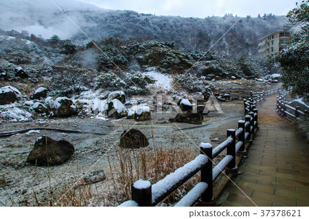 雲仙地獄Oto Jigoku雪景 37378621