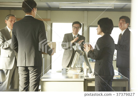 Businessman retirement greeting Businessman retirement greeting 37379827