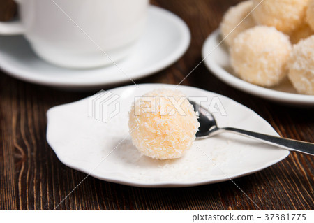 Appetizing coconut balls Lada. Vegetarian cuisine 37381775