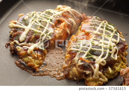 餅子 37381815