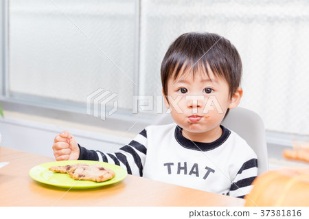 I can do it alone I can do it alone 37381816