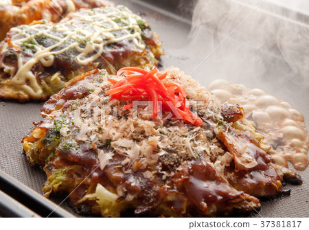 Okonomiyaki Okonomiyaki 37381817