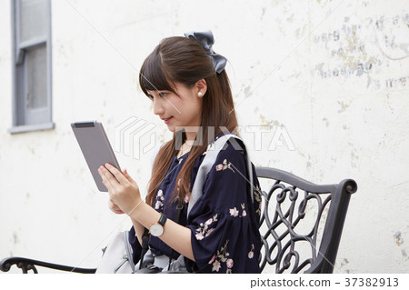 一個女人去旅行 37382913