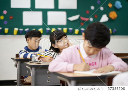 Elementary students, children, Koreans Elementary students, children, Koreans 37385208