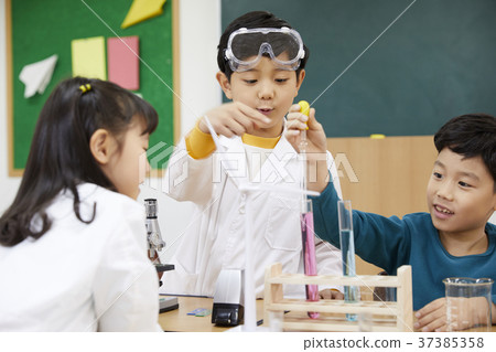 Elementary students, children, Koreans 37385358