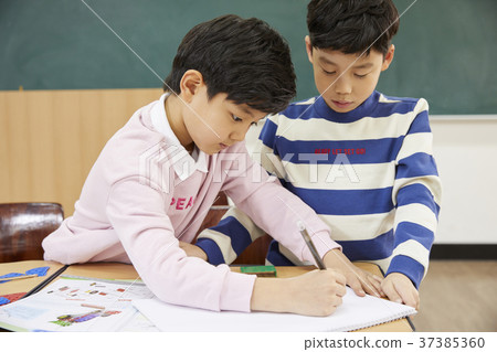Elementary students, children, Koreans Elementary students, children, Koreans 37385360