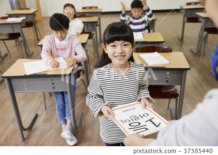 小學生,老師,韓國人 小學生,老師,韓國人 37385440