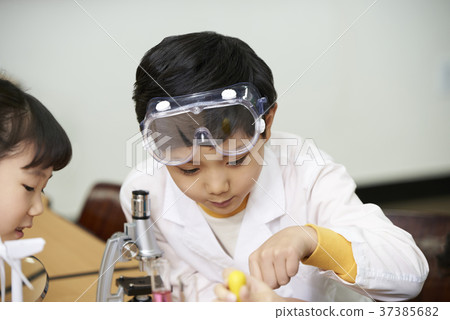 Elementary students, children, Koreans 37385682