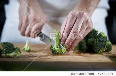 Chef's hand to cook Chef's hand to cook 37389283