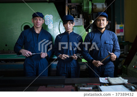Town factory Foreign workers 37389432