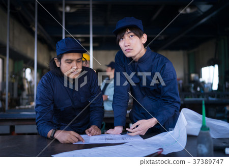 鎮工廠外籍工人 37389747