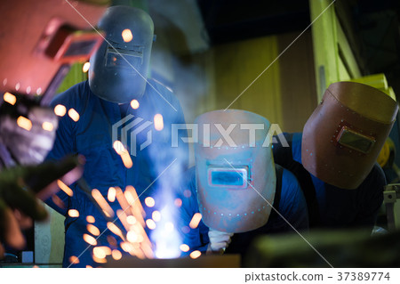 鎮工廠焊工 鎮工廠焊工 37389774