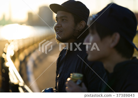 Worker's Break Evening 37389843