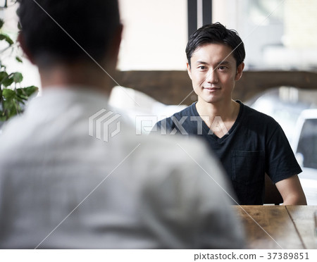A male interviewing 37389851