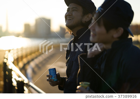 Worker's Break Evening Worker's Break Evening 37389916