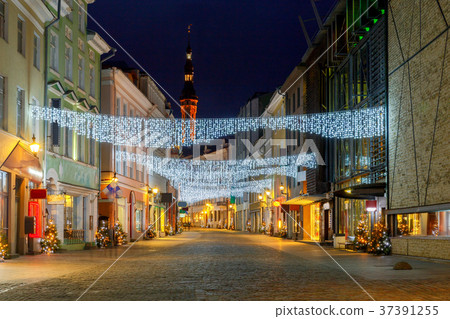 Tallinn. Viru Street at night. Tallinn. Viru Street at night. 37391255
