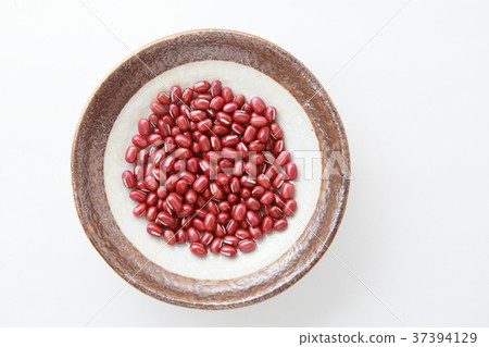 Azuki Azuki Azuki Bean 37394129