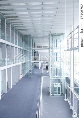 office building  37396702