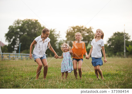 Girls have fun Girls have fun 37398454