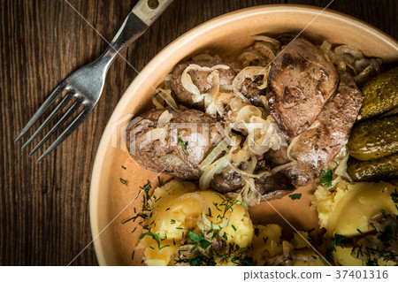 Fried chicken liver with onion. Fried chicken liver with onion. 37401316
