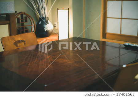 japanese-style room, table, izakaya 37401565