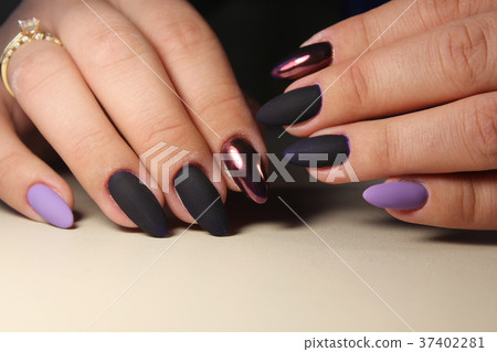 Fashionable design of manicure Fashionable design of manicure 37402281