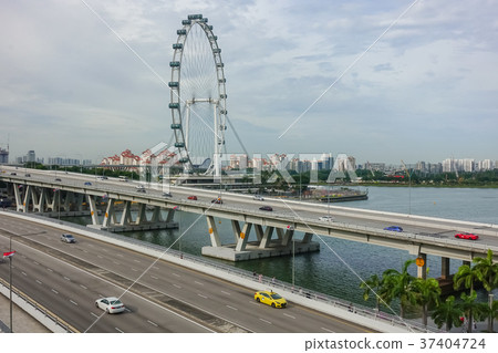 Ferris wheel 37404724